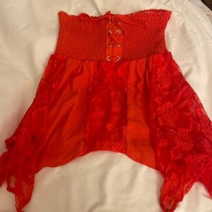 Gorgeous lace top 🚨🎯🍒